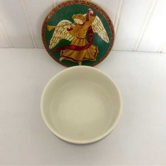 Angel Lidded Porcelain Trinket Jewelry Box - Picture 4 of 6